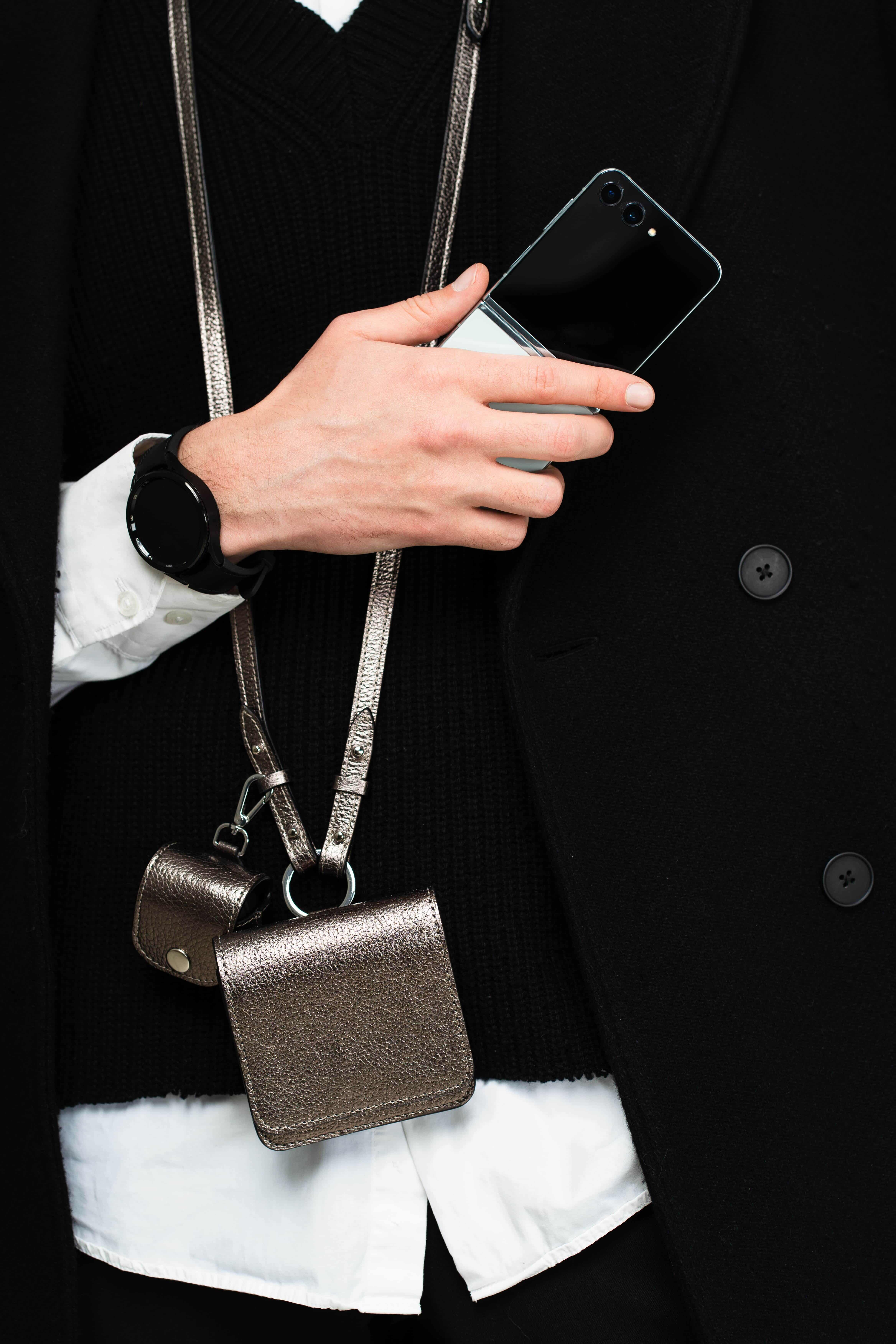 Эксклюзивный аксессуар 12