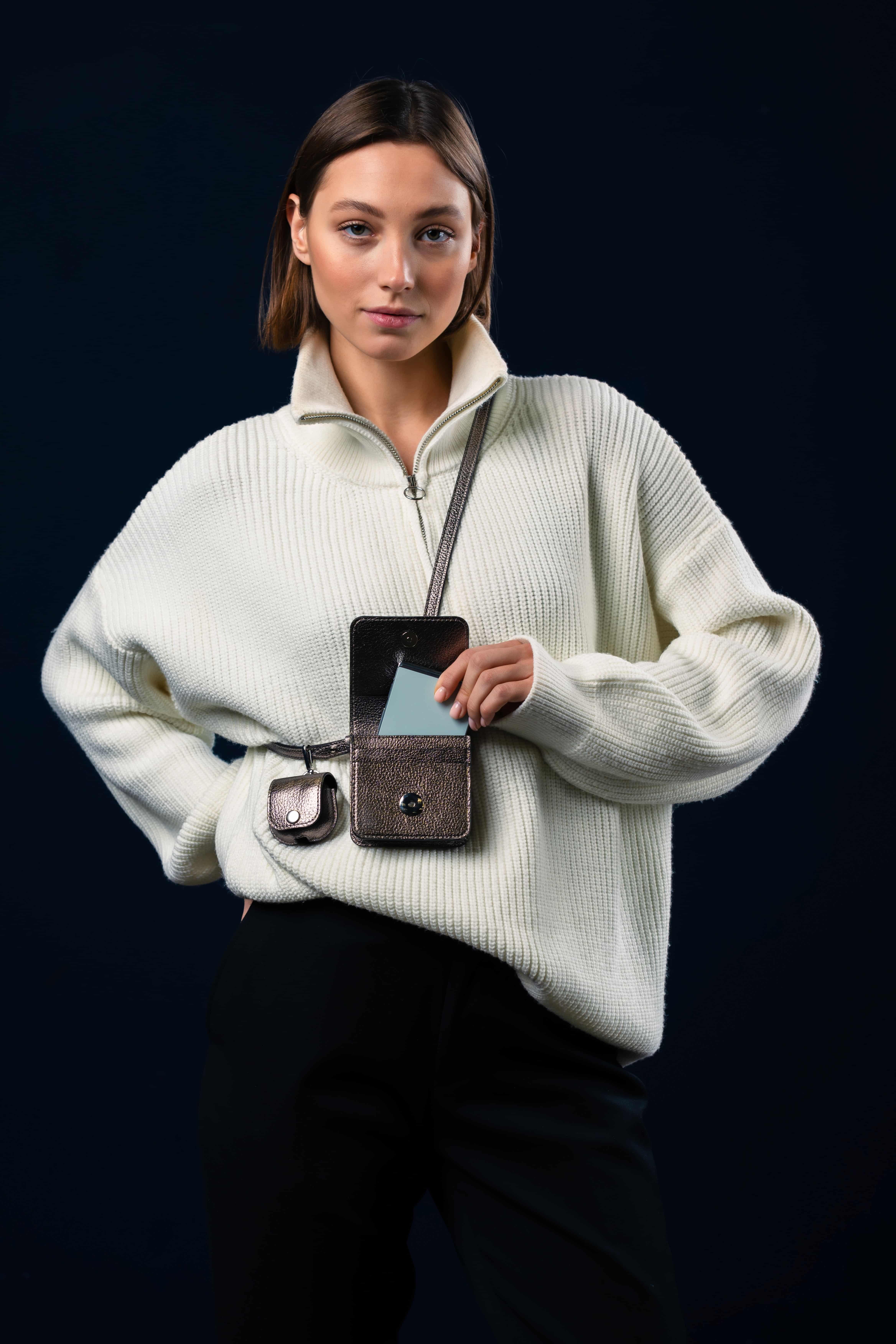 Эксклюзивный аксессуар 19